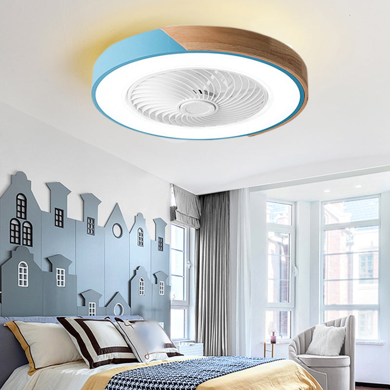 Lámpara de ventilador LED redondeo de macaron con cuchillas invisibles dormitorio de madera sólida semi flush luz