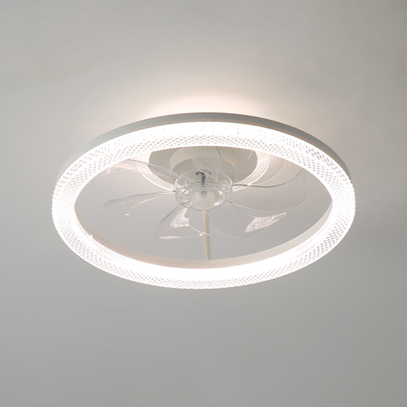 Ventilador de techo de dormitorio LED de metal ligero simple cerca de la iluminación del techo
