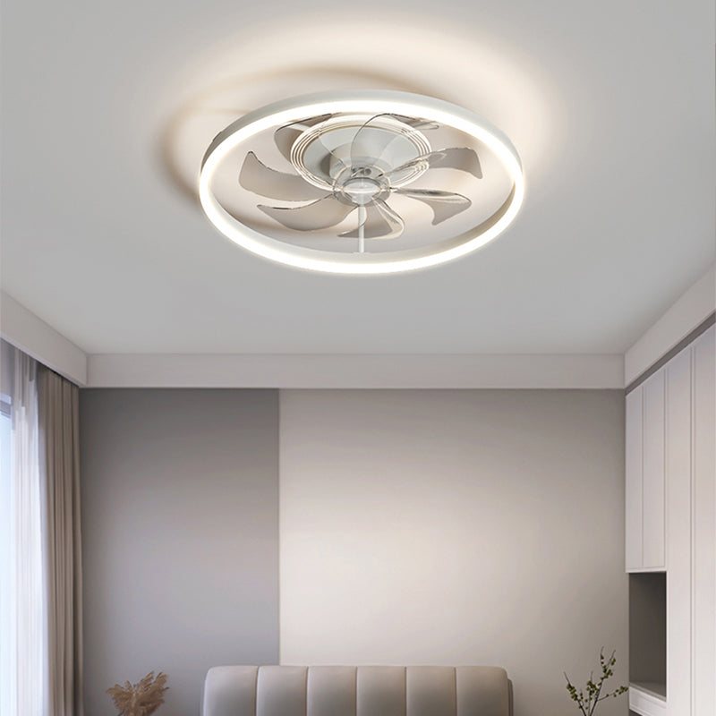Ventilador de techo de dormitorio LED de metal ligero simple cerca de la iluminación del techo