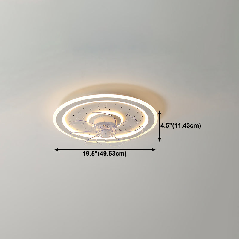 Ventilador de techo de dormitorio LED de metal ligero simple cerca de la iluminación del techo