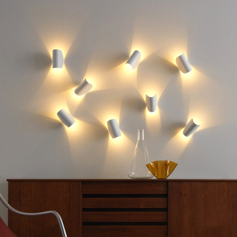 Modern Colorful Wall Mount Lighting Minimalist Metallic LED Wall Sconce