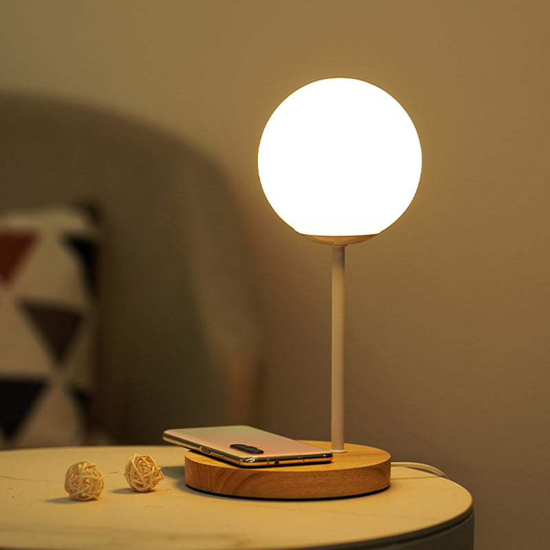 Lámpara de mesa LED Luz de escritorio de madera moderna con sombra Galss para sala de estar (el juguete no incluye)
