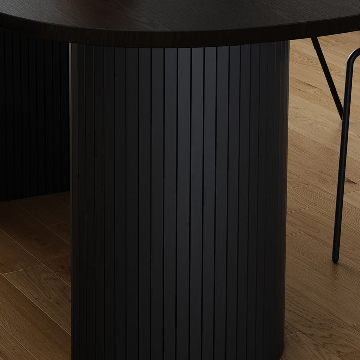 Rubberwood Solid Wood Base Table Contemporary Dining Table in White and Black