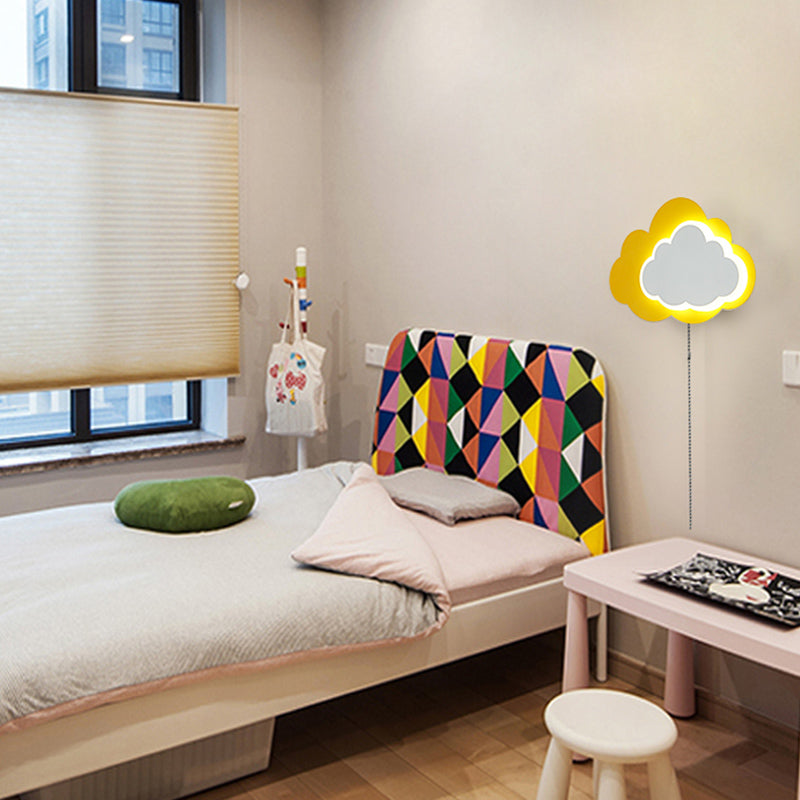 Modern Style Unique Shape Wall Sconce Metal Wall Light for Bedroom