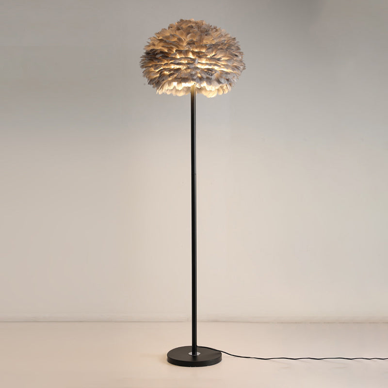 Round Floor Standing Lamp Modern Style Floor Light with Feather Shade