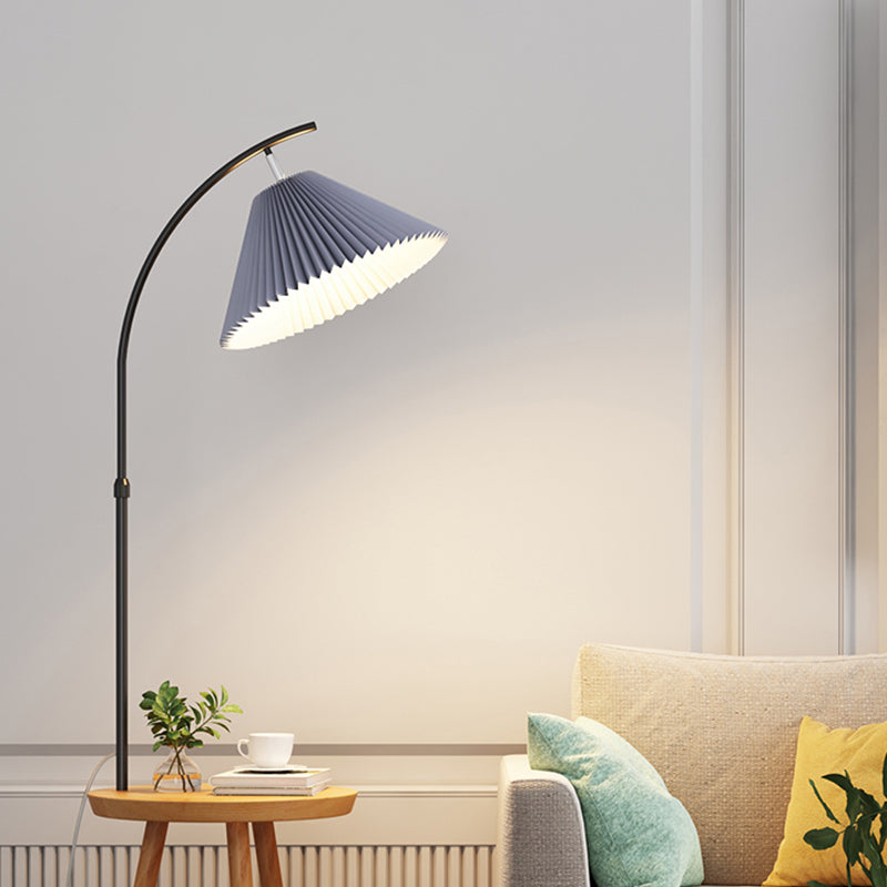 Lámpara de pie colorida nórdica, lámpara de pie con sombra de arpillera y mesa de madera para sala de estar