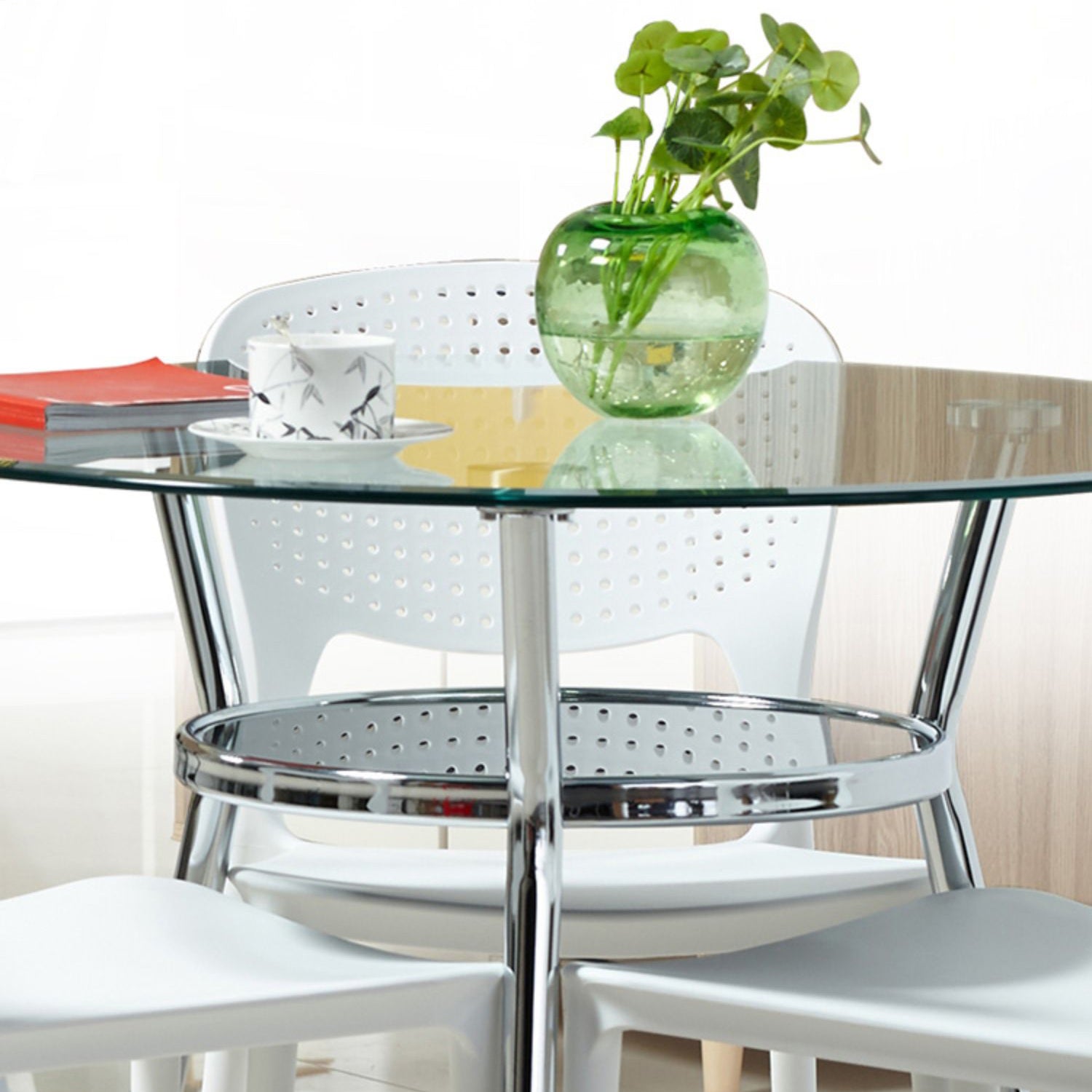 Metal Modern Round Indoor Table Glass Top Table for Kitchen and Dining Room