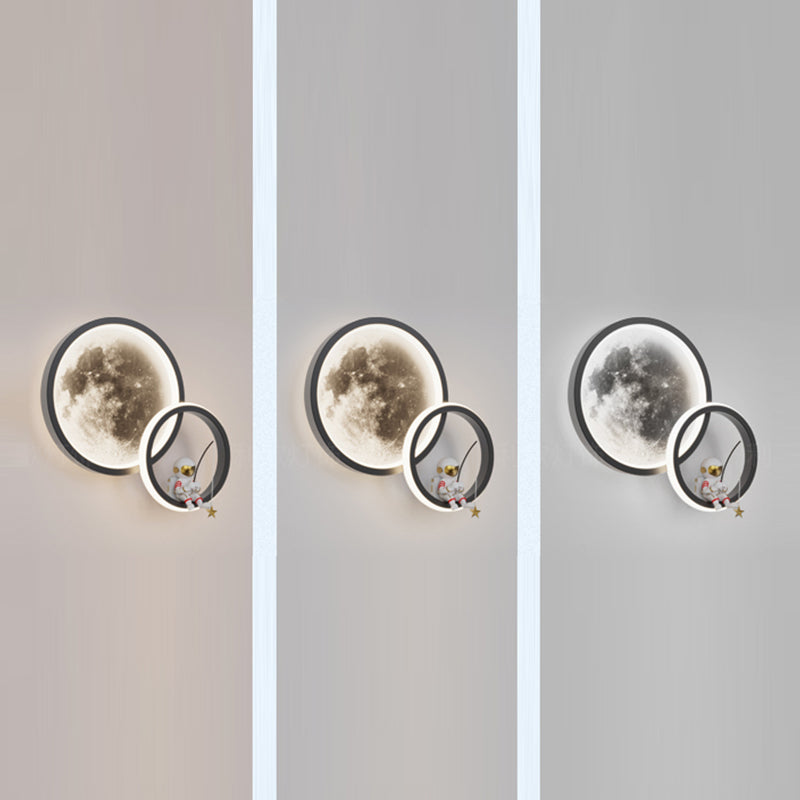 Modern Metal Wall Light Round Shape LED Wall Sconce with Astronaut for Bedroom