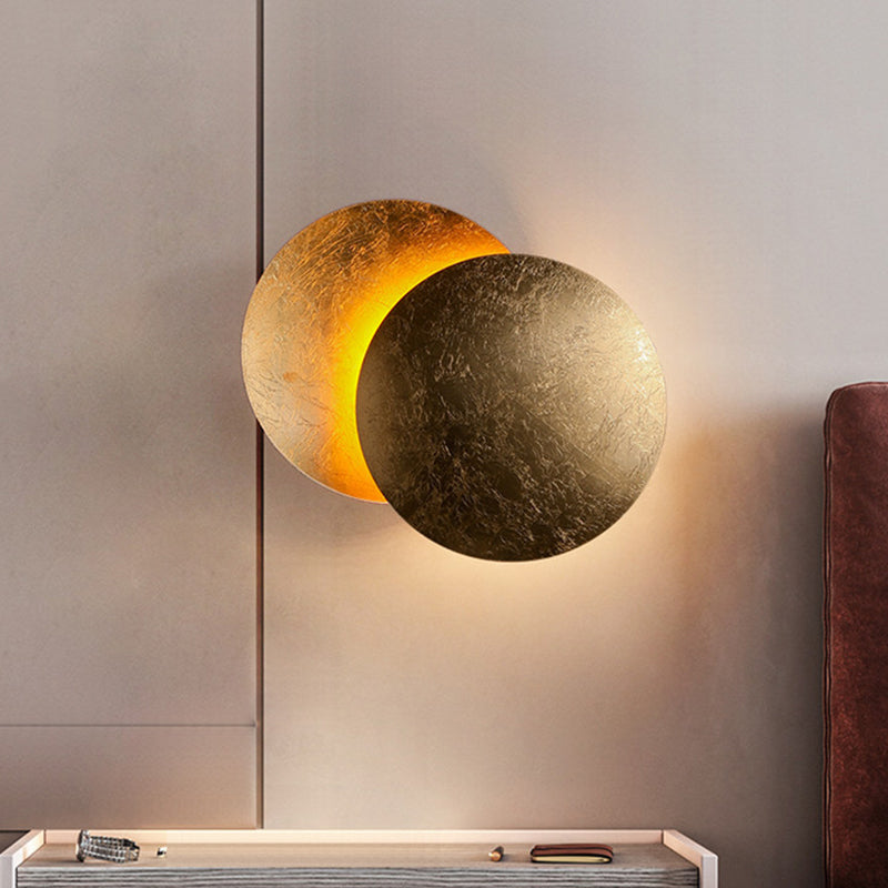 Modern Style Wall Light Sconce Creative Rotatable Wall Light Fixture for Bedroom