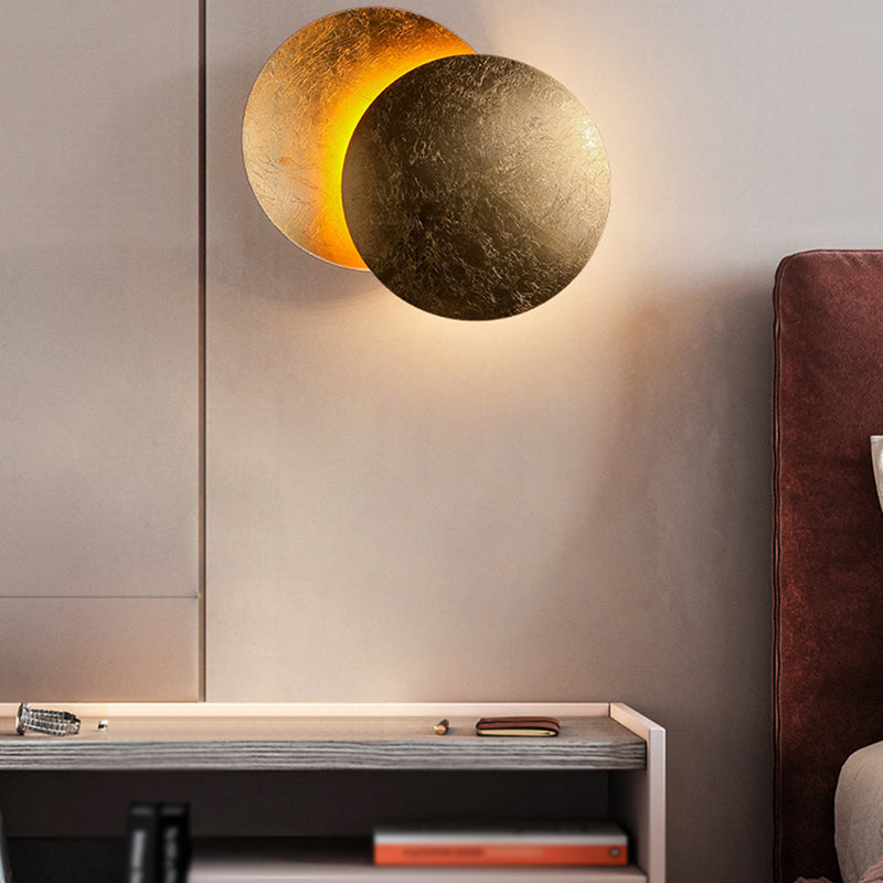 Modern Style Wall Light Sconce Creative Rotatable Wall Light Fixture for Bedroom