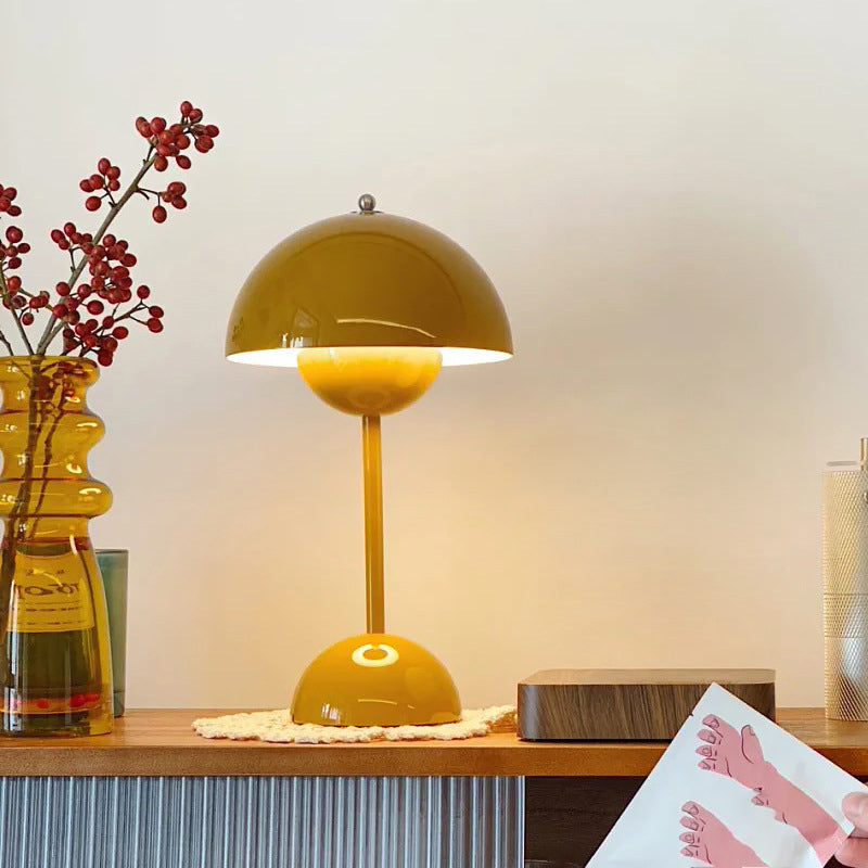 Metal Round Shape Desk Lamp Mount Lighting Modern 1-Light Desk Lamp Fixture