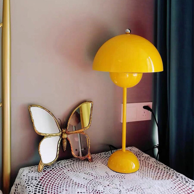 Metal Round Shape Desk Lamp Mount Lighting Modern 1-Light Desk Lamp Fixture