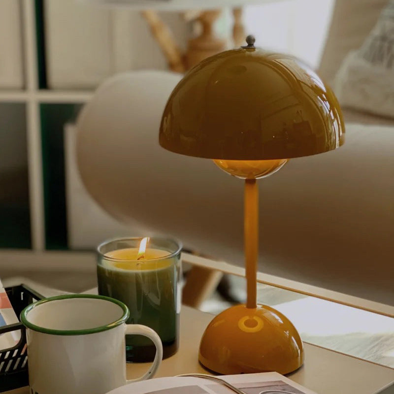 Metal Round Shape Desk Lamp Mount Lighting Modern 1-Light Desk Lamp Fixture