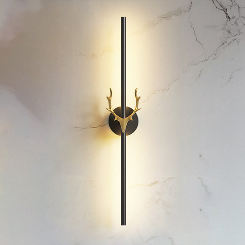 Modern Style Linear Shape Wall Sconce Metal 1 Light Sconce Lighting in Black for Bedroom