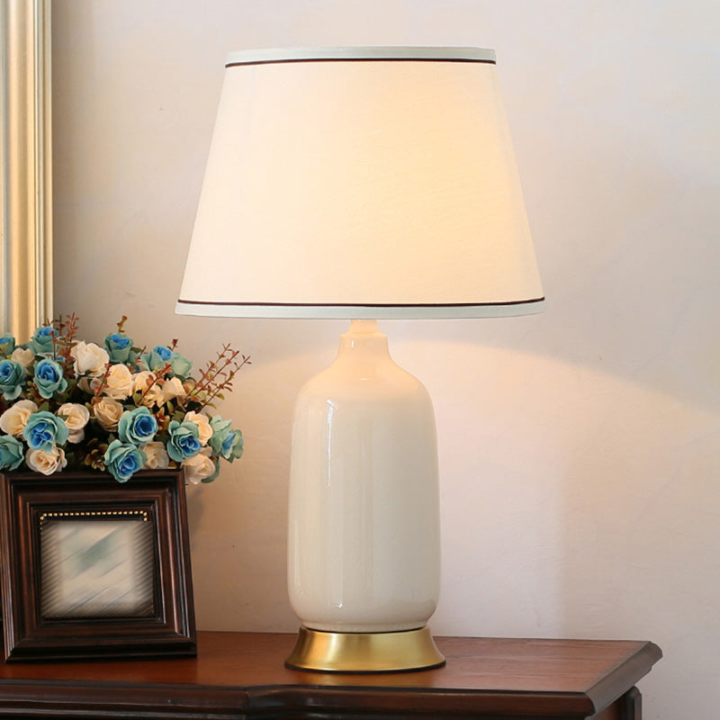 Conical Table Lamp Simplicity Style Fabric Shaded Table Light for Bedroom