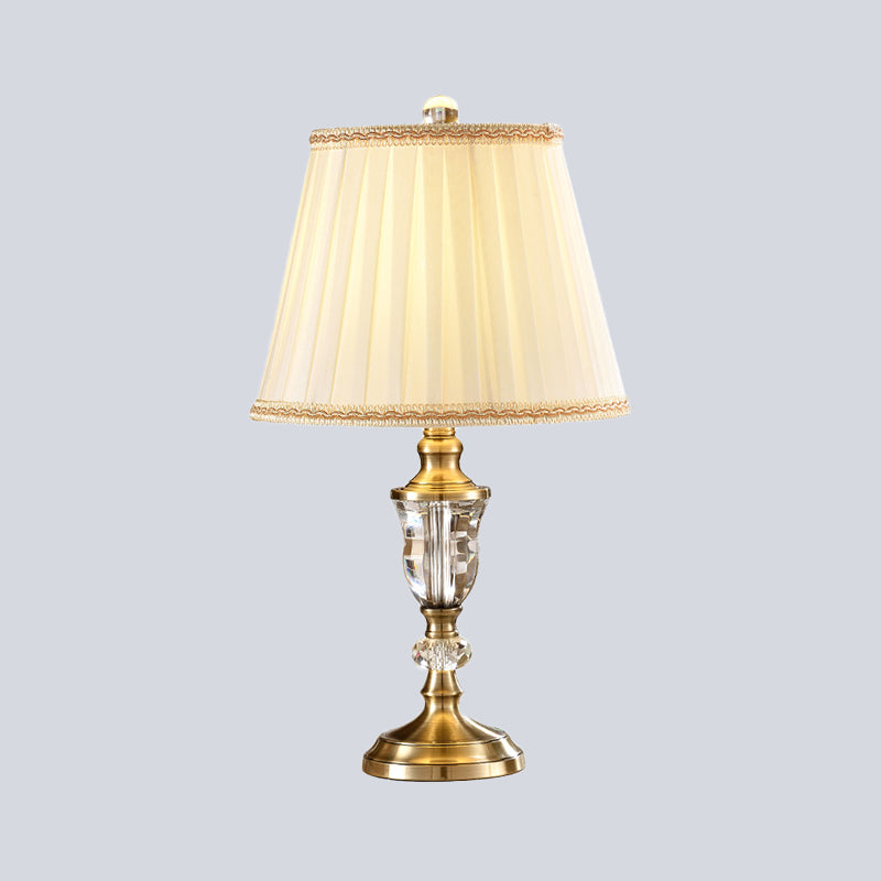 Tissu plissé lampe à tâche contemporaine 1 Livre de lecture de bulbe Lumière en beige pour étudier