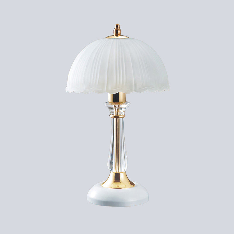 Lampada da lettura per soggiorno Hemisphere contemporanea in vetro bianco con 1 lampadina