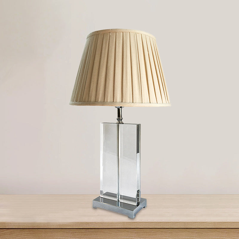 1 Kopf rechteckige Nachttischlampe zeitgenössische handgeschnittene Kristalllesen in Beige