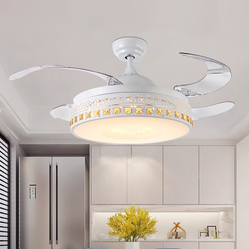 42 "Breedte LED Crystal Semi Flush Mount Simplicity White Ring Eetkamer Hangventilator Licht met 4 heldere messen, externe/wandregeling/frequentieconversie