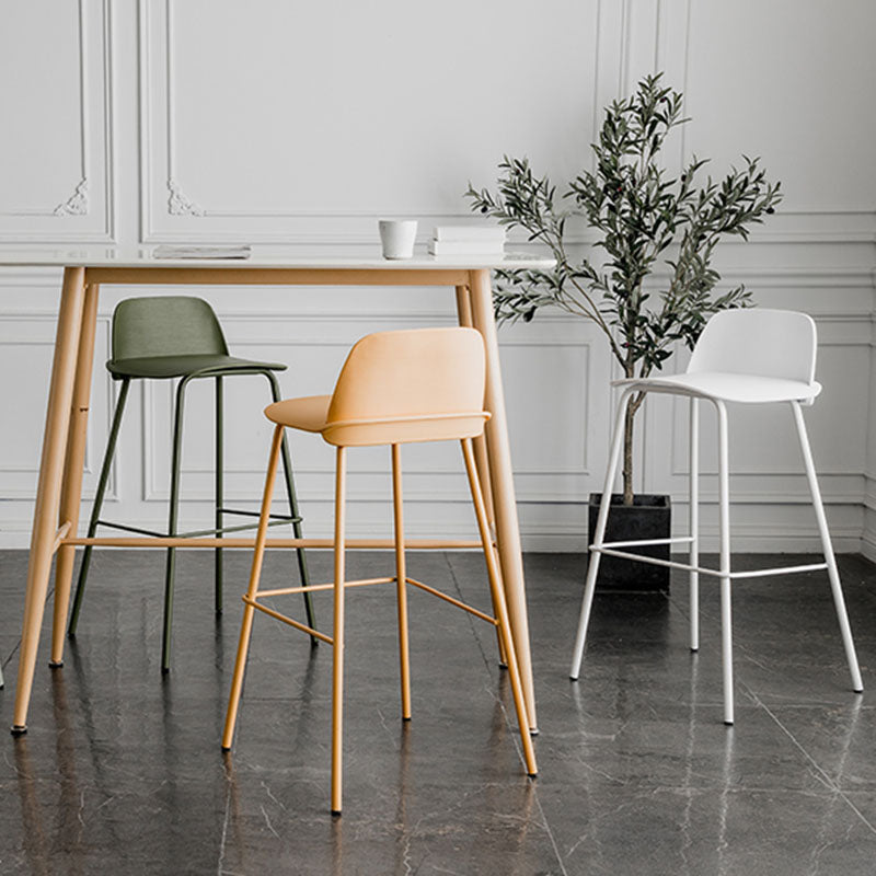 Scandinavian Footrest Metal Barstool Matte Finish Coffee Shop Stool