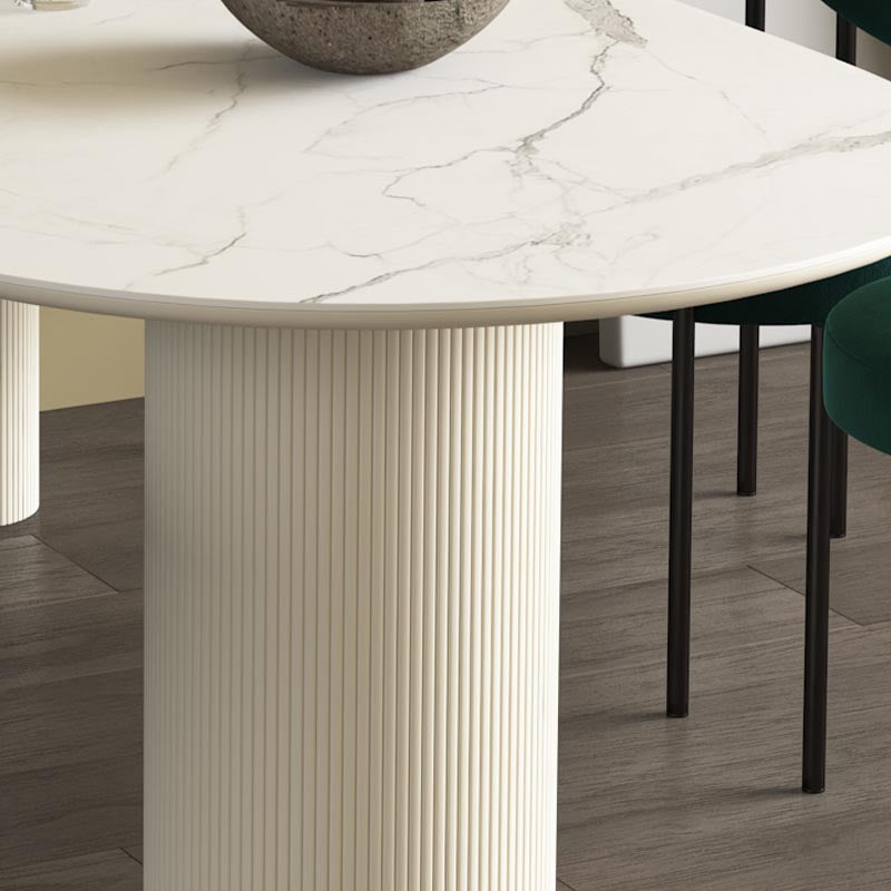 Table de dîner contemporaine en pierre de forme libre, finition mate pour la maison