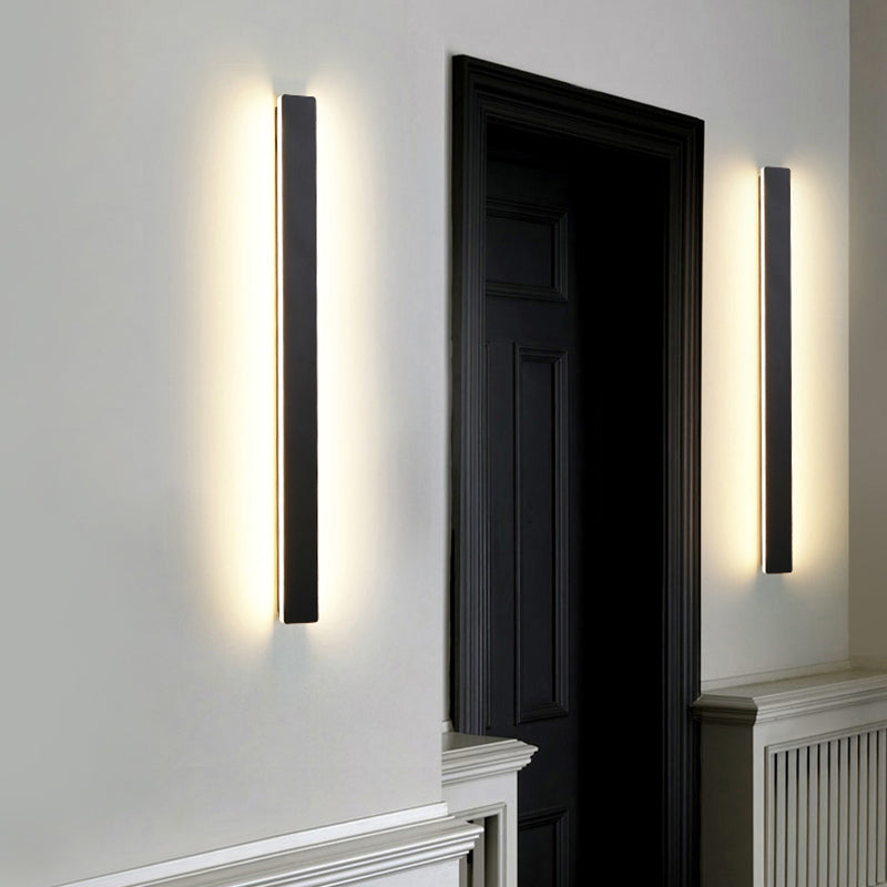 Metal Straight Wall Light Modern Style LED Wall Sconce for Living Room