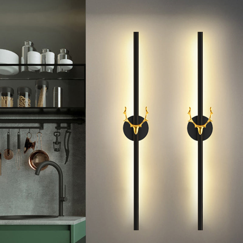 Minimalist Aluminum Wall Light Black Straight LED Wall Sconce for Living Room