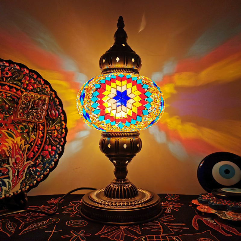 Modern Style Unique Shape Table Lighting Glass 1 Light Table Lamp for Bedroom