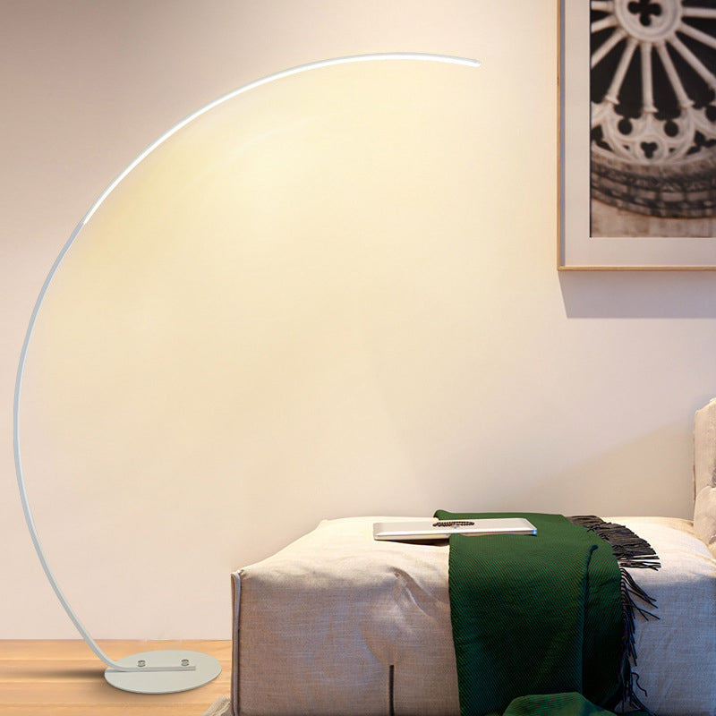 Metal Camber Shape Floor Lighting Modern 1-Light Floor Light for Living Room