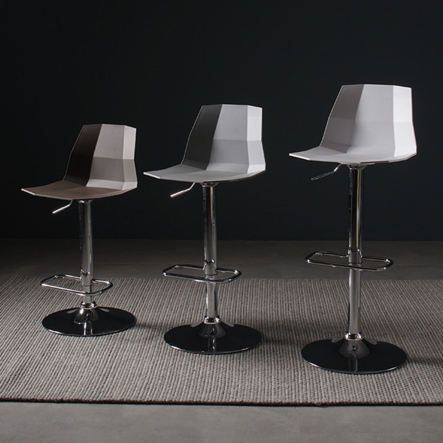 Modern Liftable Bar-stool Plastic Counter Bar Stool with Metal Legs