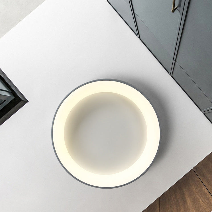 Circular Flush Mount Fixture Minimalist-Style LED Metal Ceiling Mounted Light