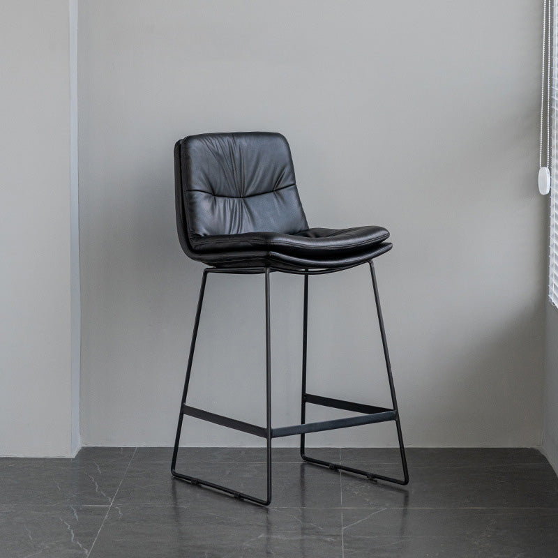 Scandinavian Armless Beauty Salon Stool Matte Finish Upholstered Bar Stools