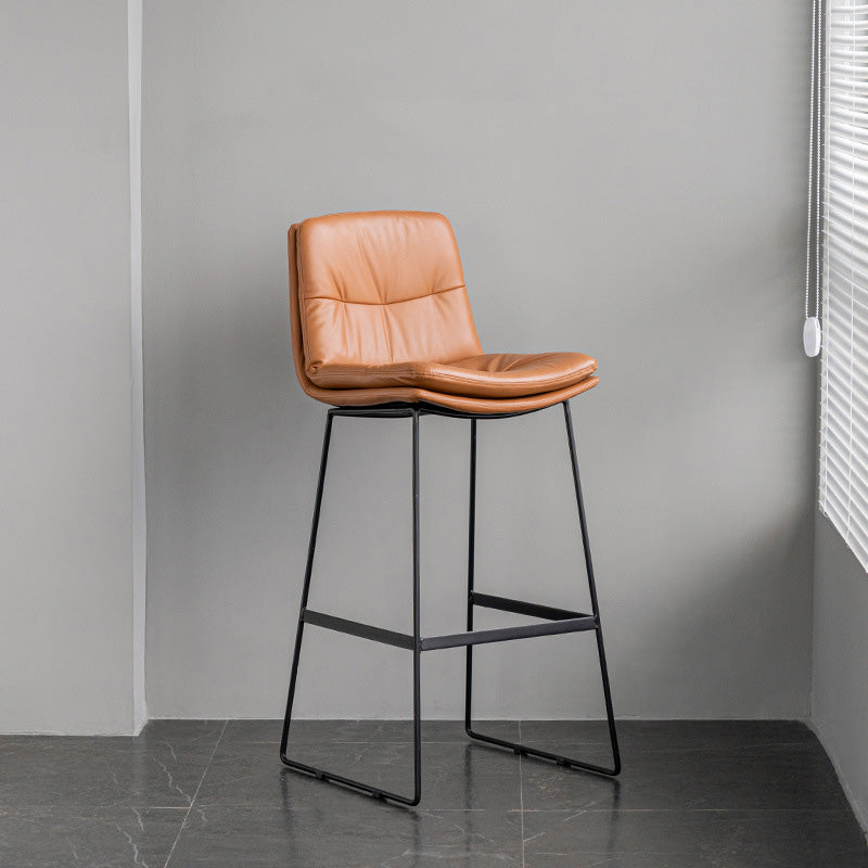 Scandinavian Armless Beauty Salon Stool Matte Finish Upholstered Bar Stools