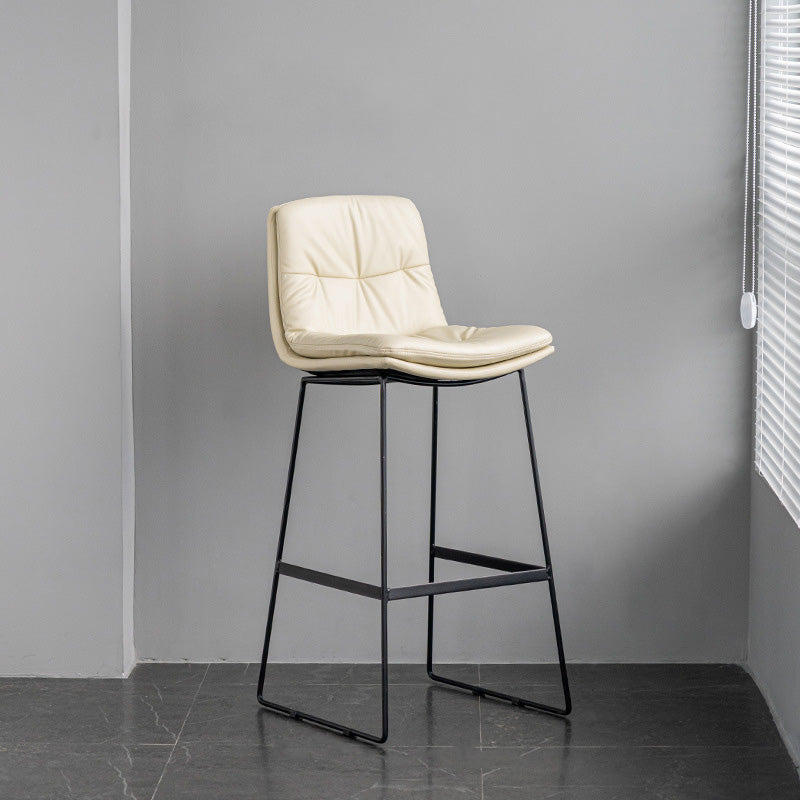 Scandinavian Armless Beauty Salon Stool Matte Finish Upholstered Bar Stools