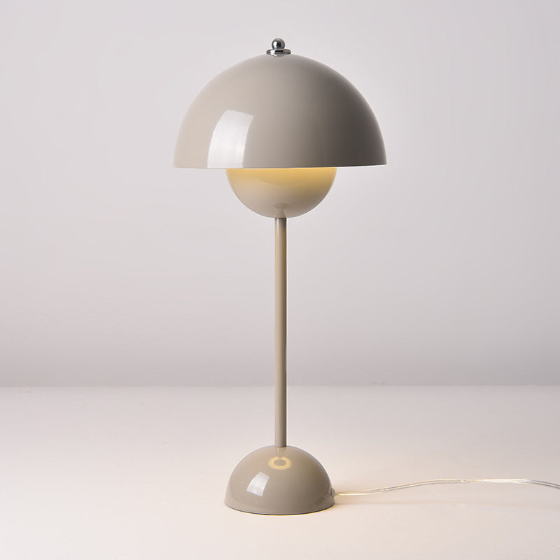Macaron Style Table Lamp 1-Light Desk Lamp with Metal Shade for Bedroom