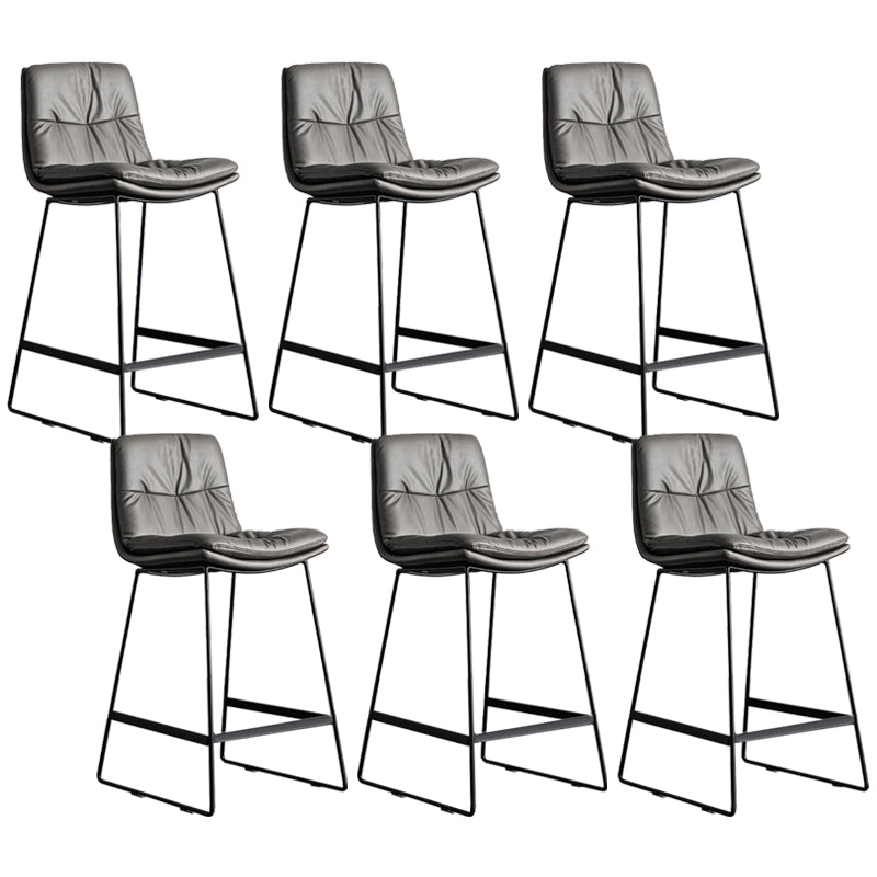 Scandinavian Low Back Coffee Shop Matte Finish Upholstered Bar Stools
