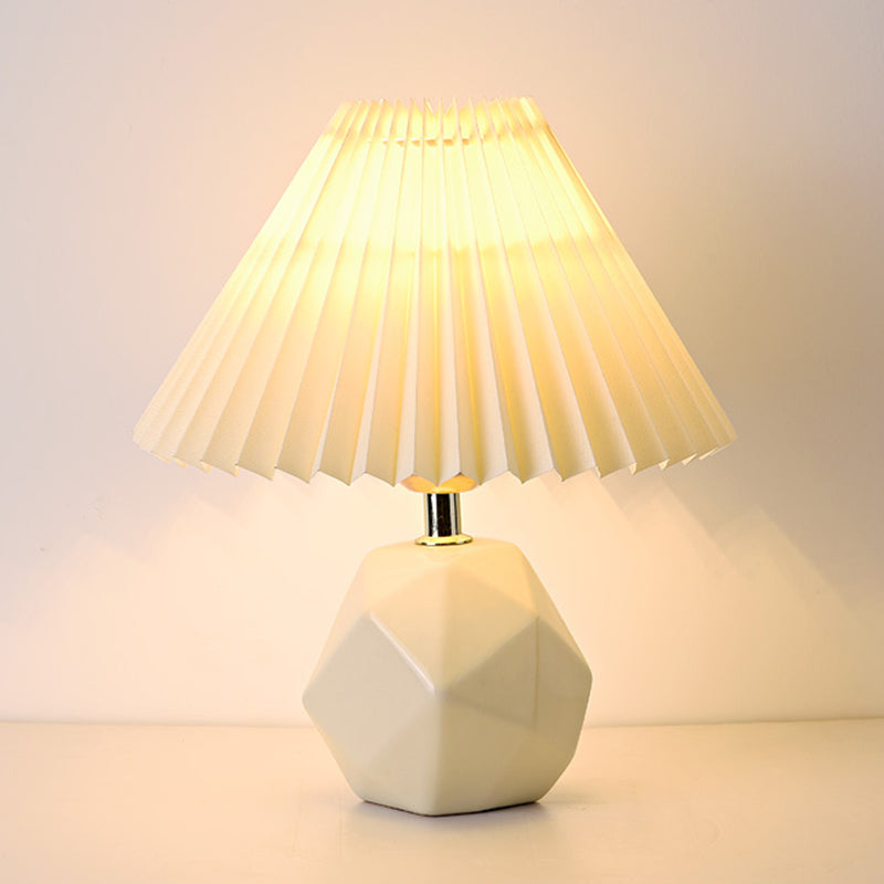 Modern Simple Table Lamp Ceramics Base Colorful Bulb Table Light for Living Room