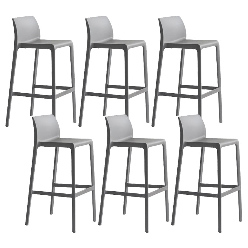 Contemporary Stackable Bar-stool Plastic Counter Bar Stool with Plastic Legs for Home