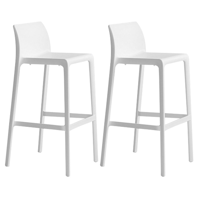Contemporary Stackable Bar-stool Plastic Counter Bar Stool with Plastic Legs for Home