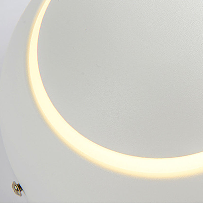 Modern Metal Wall Light Round Rotatable 6" Wide LED Wall Sconce for Living Room