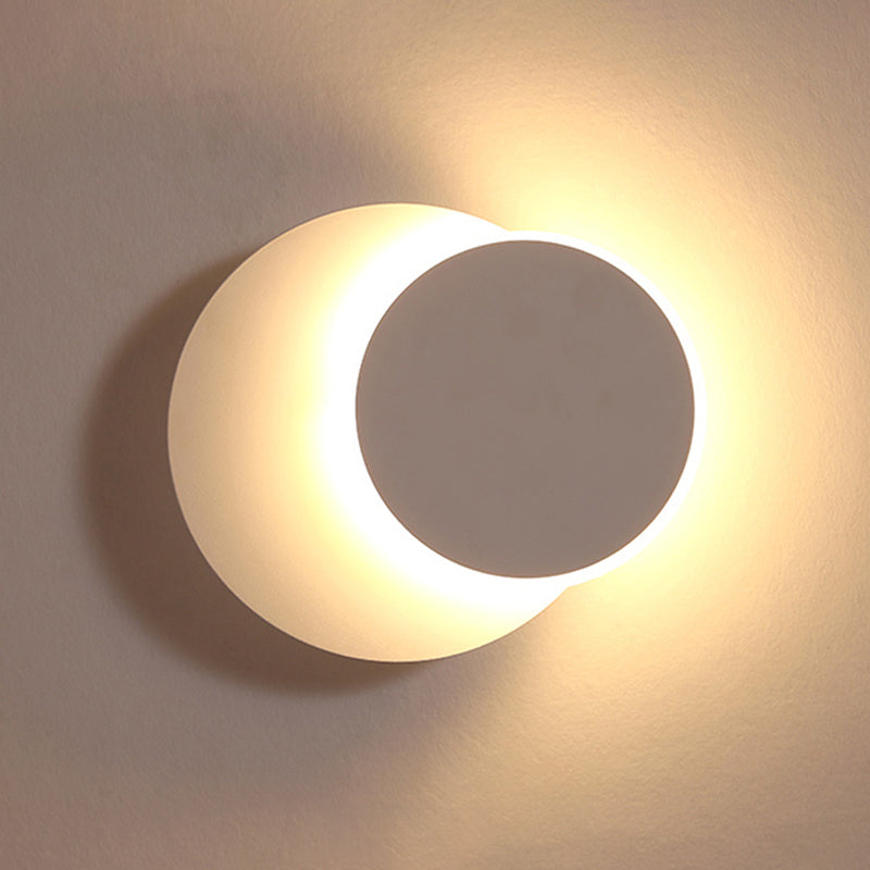 Modern Style Circle Shape Wall Sconce Metal 1 Light Wall Lighting for Bedroom