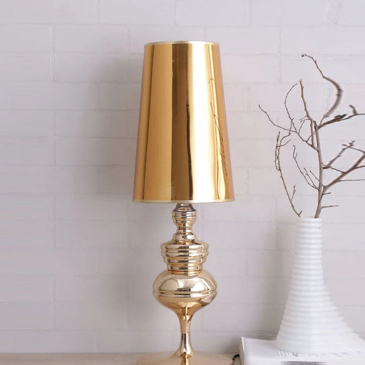 1-Light Metal Table Lamp European Style Desk Lamp for Living Room