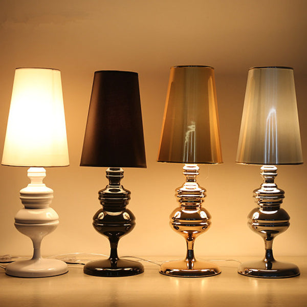1-Light Metal Table Lamp European Style Desk Lamp for Living Room
