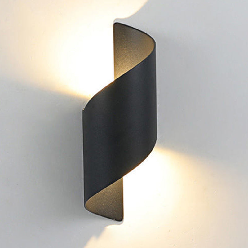 Postmodern Style Metal Wall Light LED Wall Sconce Light for Living Room