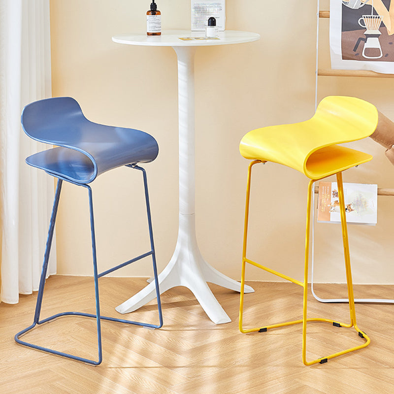 Contemporary Bar Stool Plastic Counter Bar Stool with Metal Legs