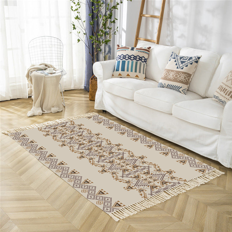 Navy Graphic Carpet Polyester Modern Carpet Non-Slip Backing Carpet for Living Room