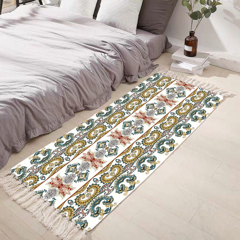 Navy Graphic Carpet Polyester Modern Carpet Non-Slip Backing Carpet for Living Room