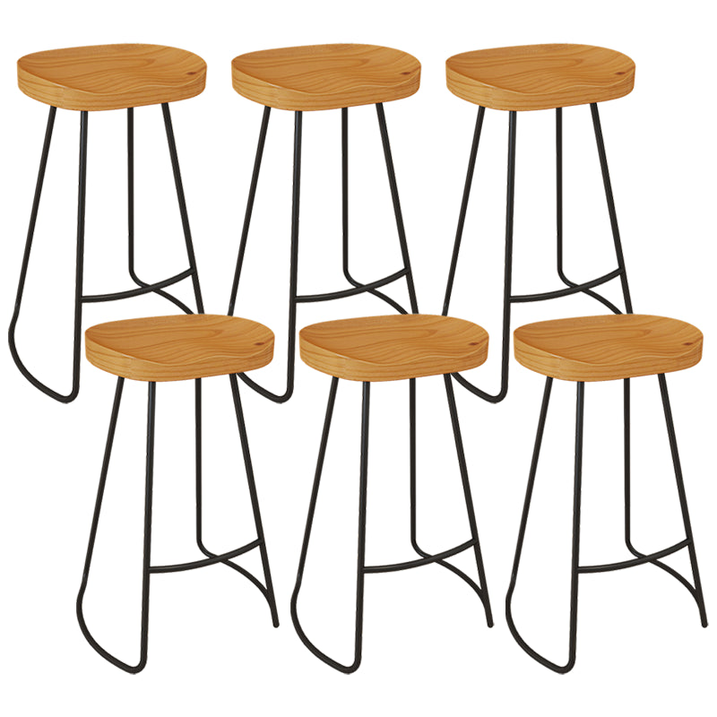 Modern Armless Counter Stool Iron Dessert Shop Bar Stool with Wooden Seat and Pedal