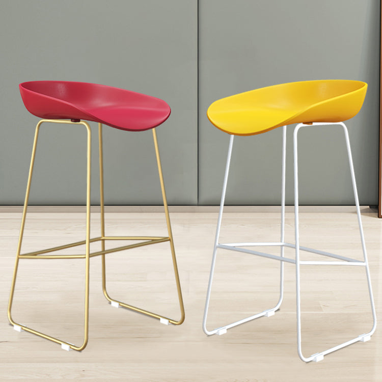 Modern Armless Backrest Counter Stool Iron Dessert Shop Bar Stool with Acrylic Seat