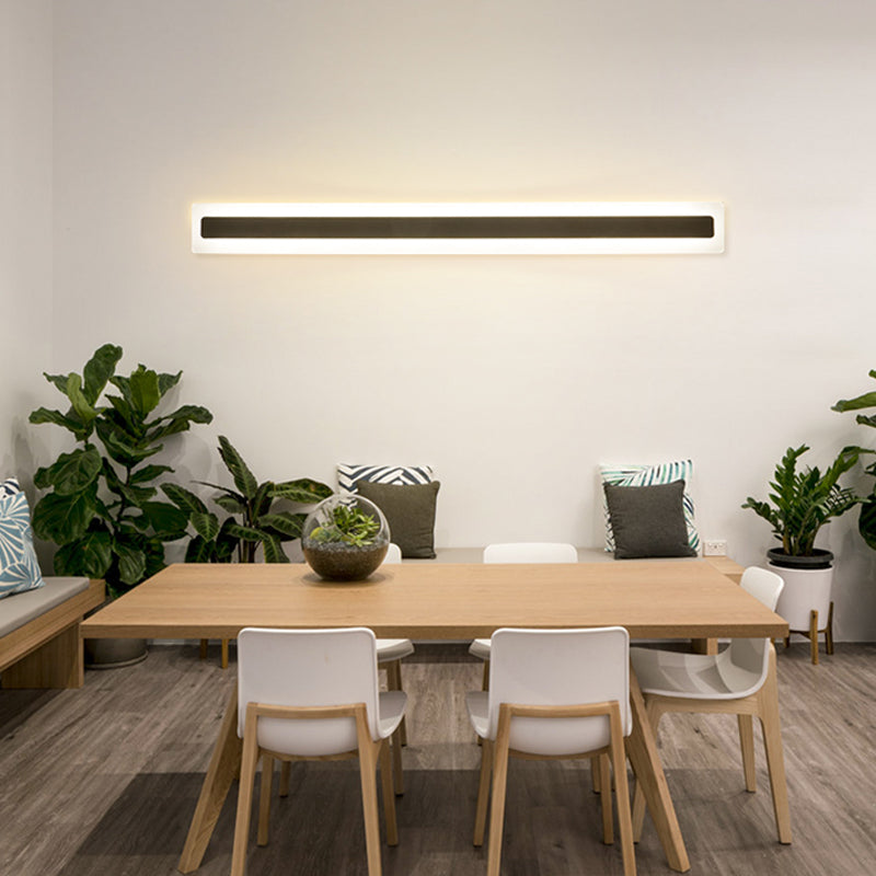 Metal Linear Shade Wall Sconce Modern Style 1- Light Wall Mounted Light in Black